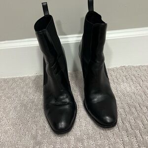 Via Spiga Elegant Black leather Ankle Boots